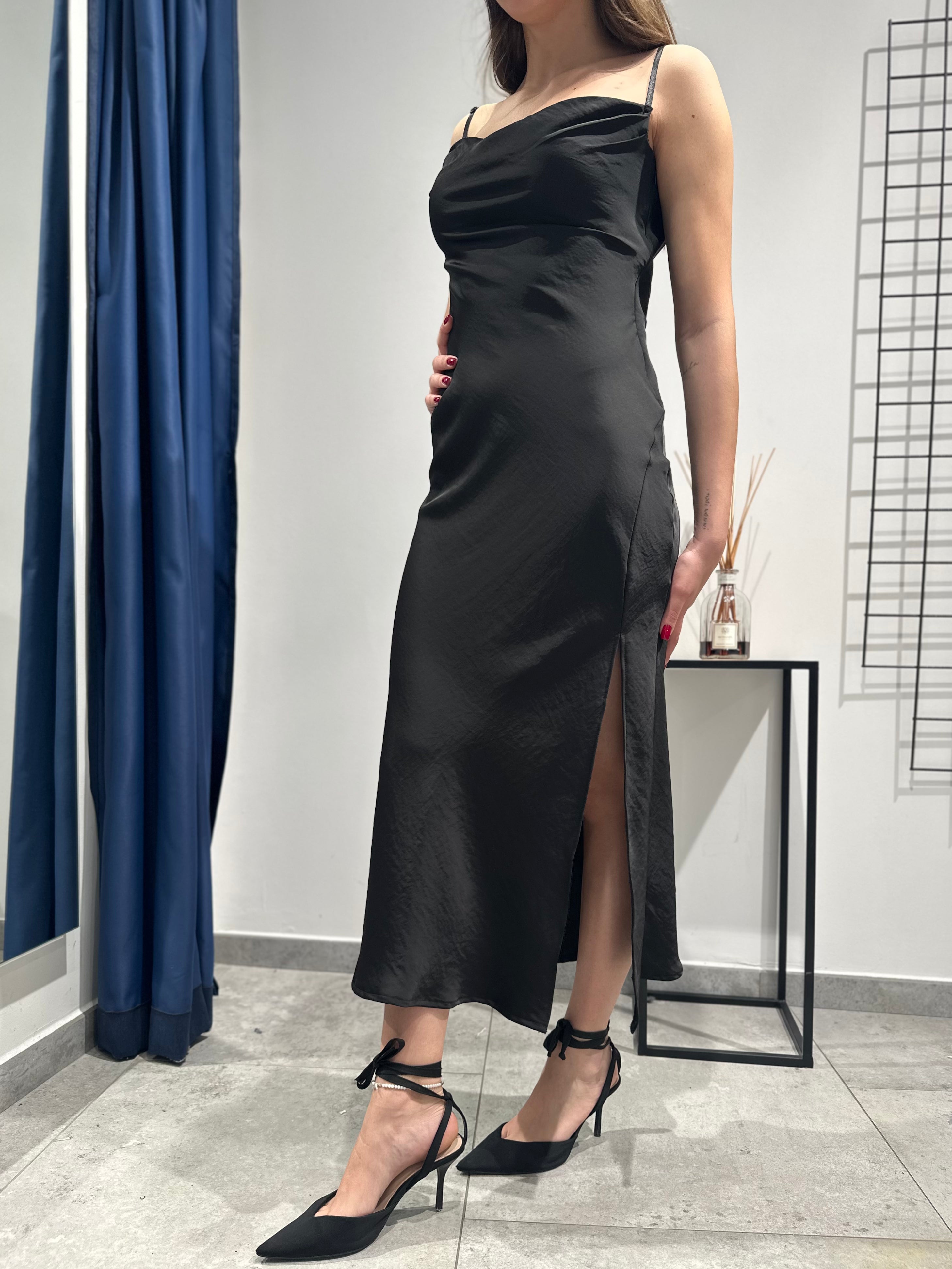 Abito Lokita Satin Nero (12028457681236)