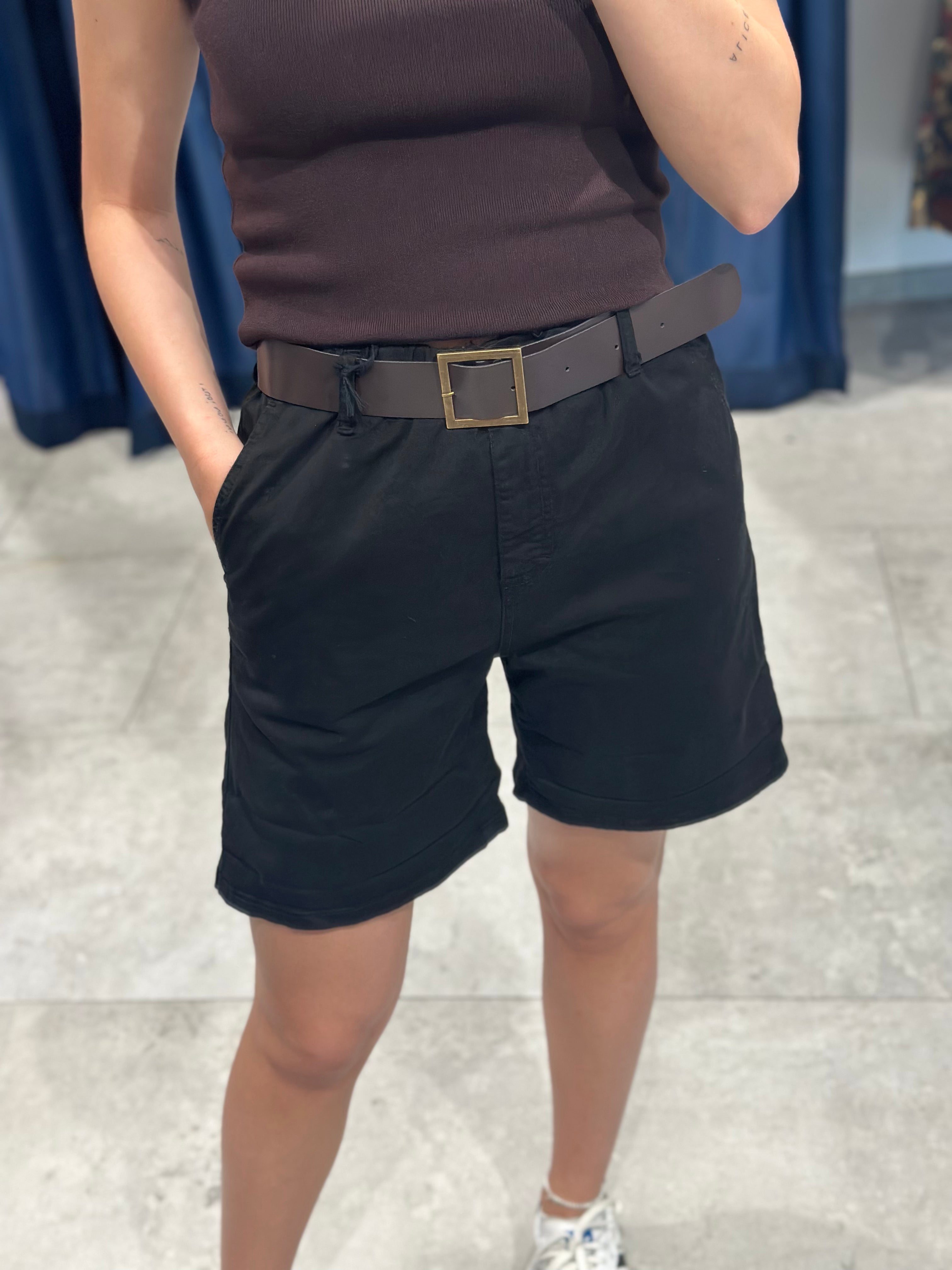 Short Please Nero (12068501913940)