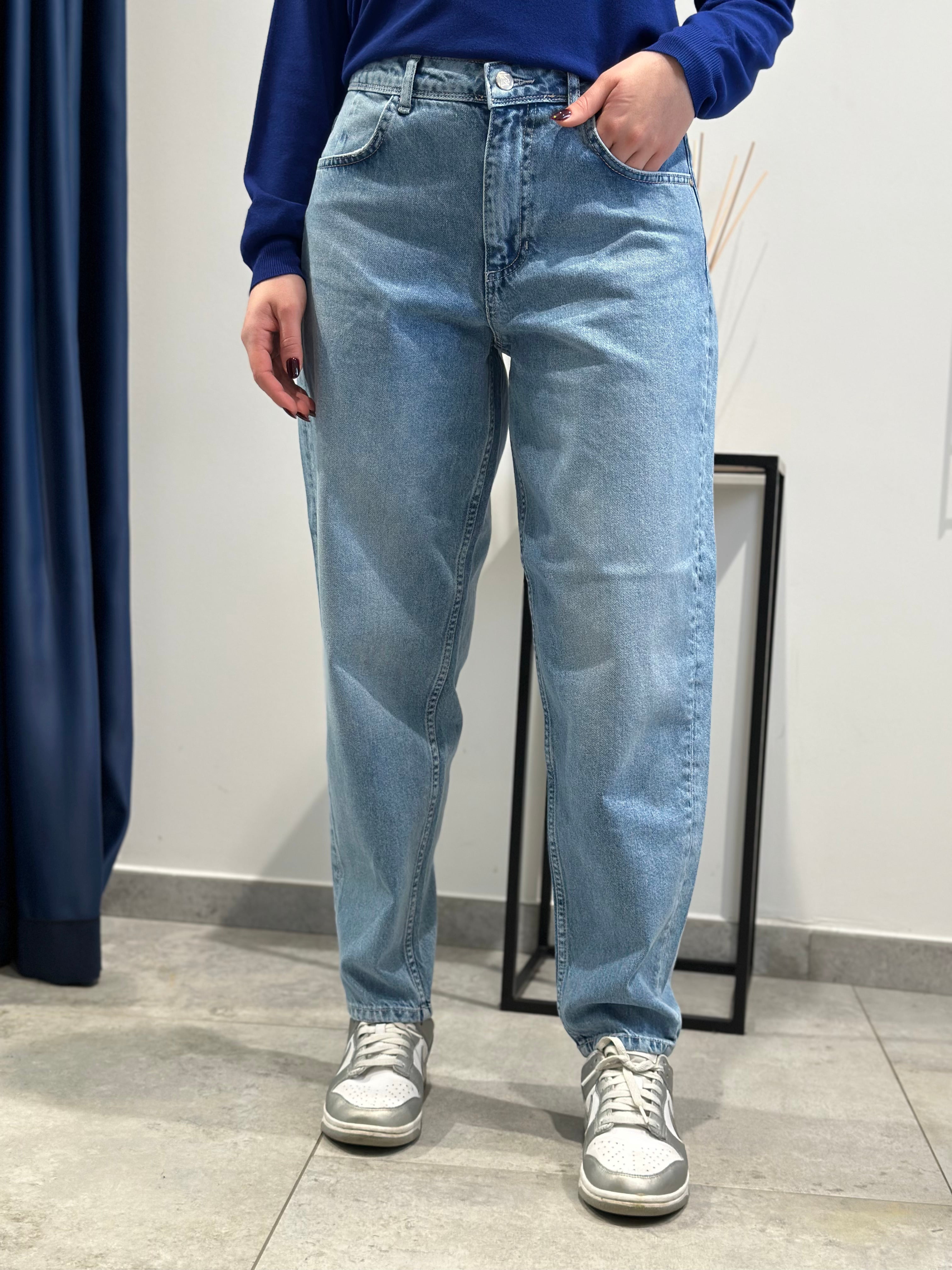 Jeans Pont Carrot Chiaro (11893583380820)
