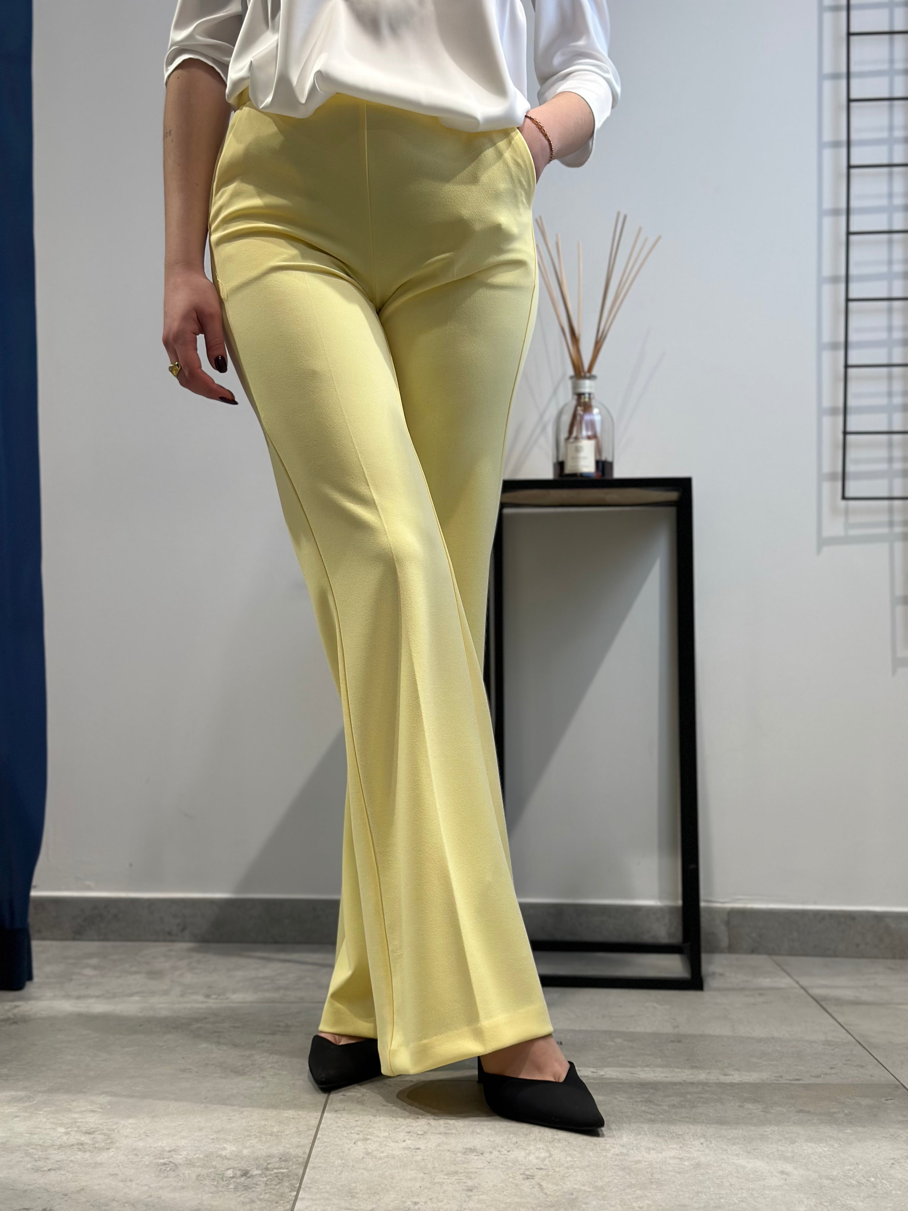 Pantalone Imperial Svasato Canarino 25J (11897970229588)