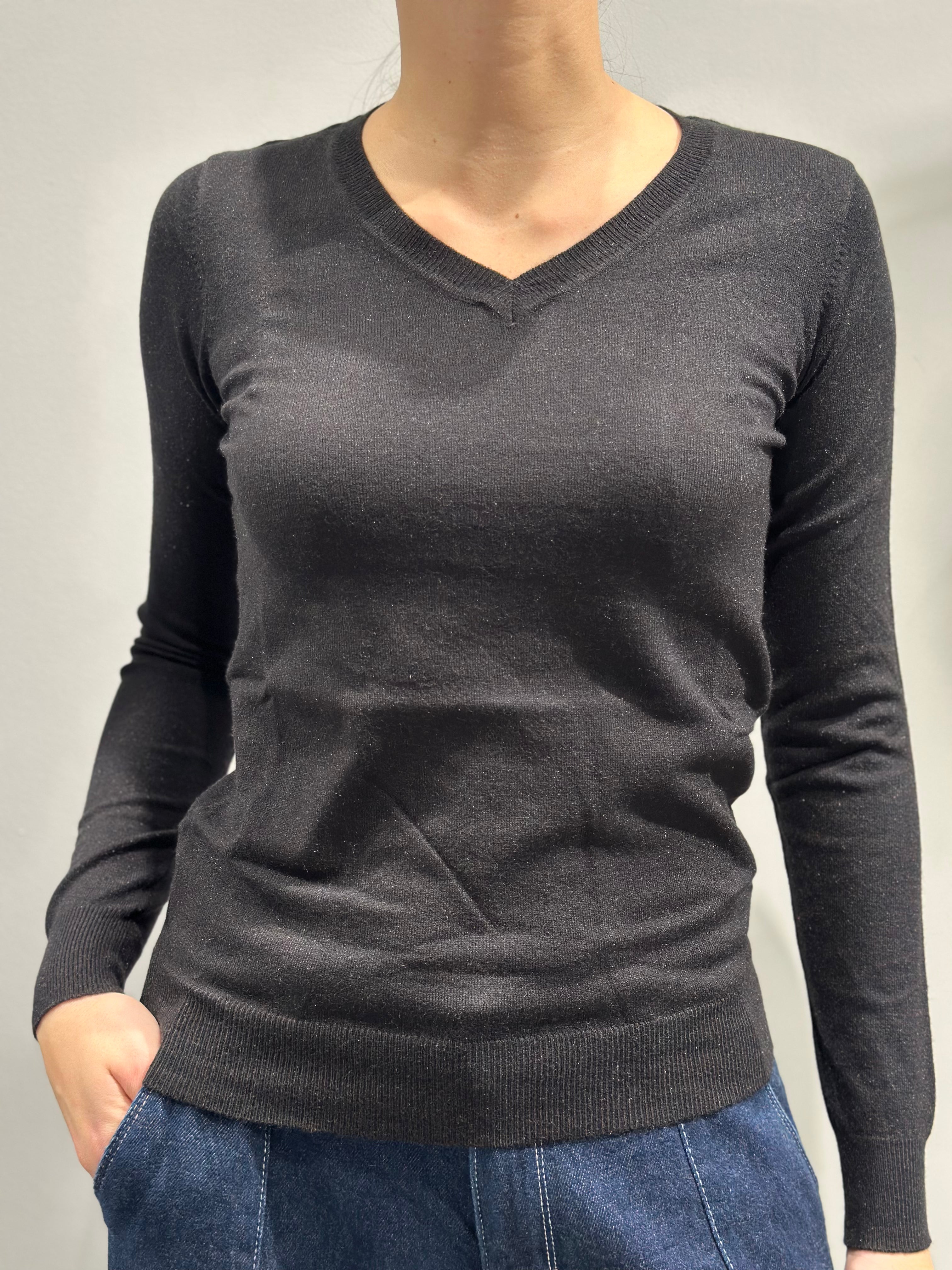 Maglioncino Over-d Scollo V Nero M15