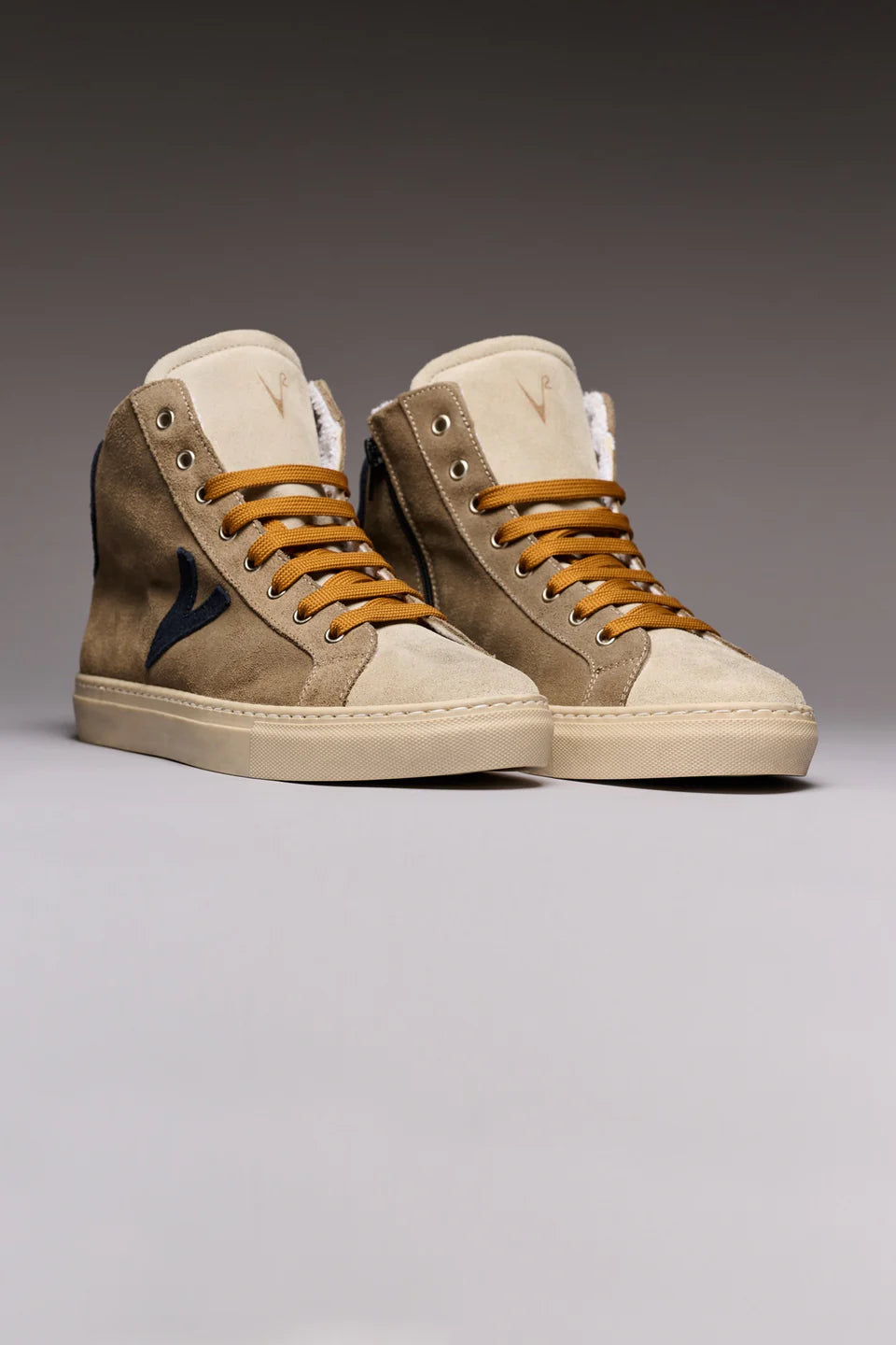 Scarpe V2 Alte Camoscio (9783081599316)