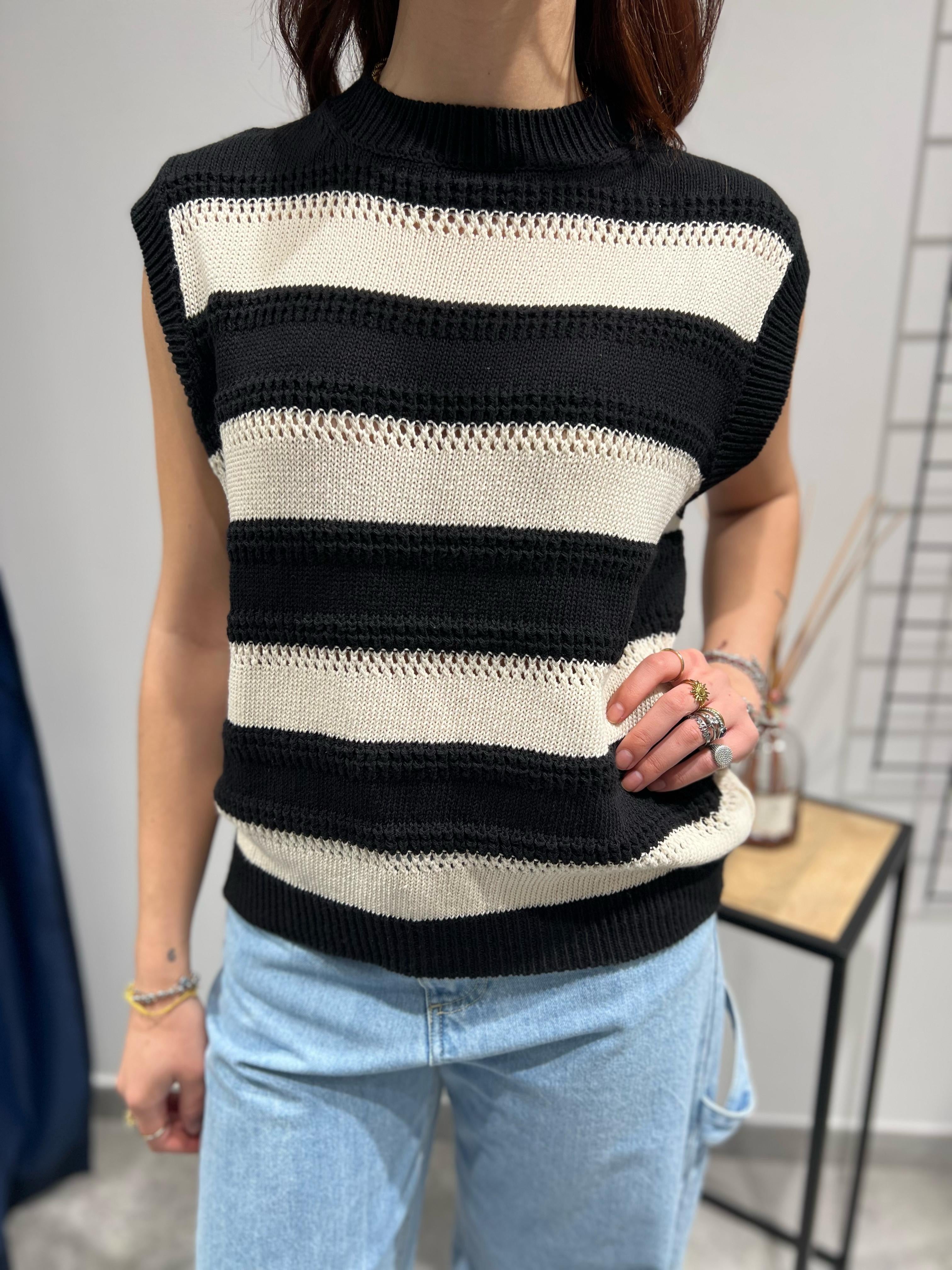 Gilet Lokita Righe Nero (11923105808724)